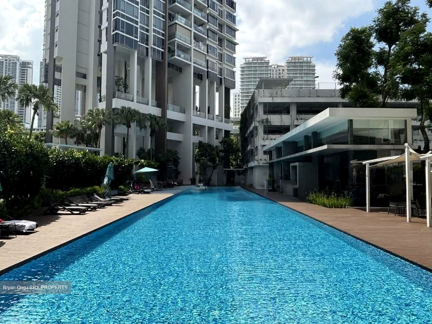 Vista Residences (D12), Condominium #561750911